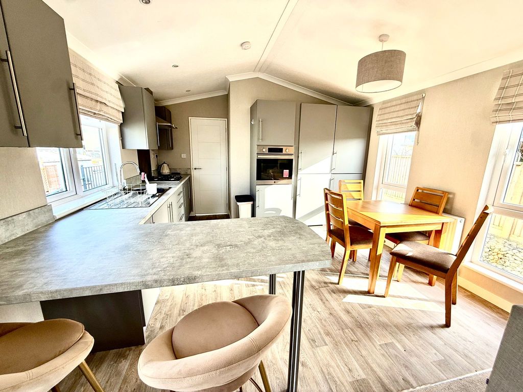 Peppercorn Park Green Lane